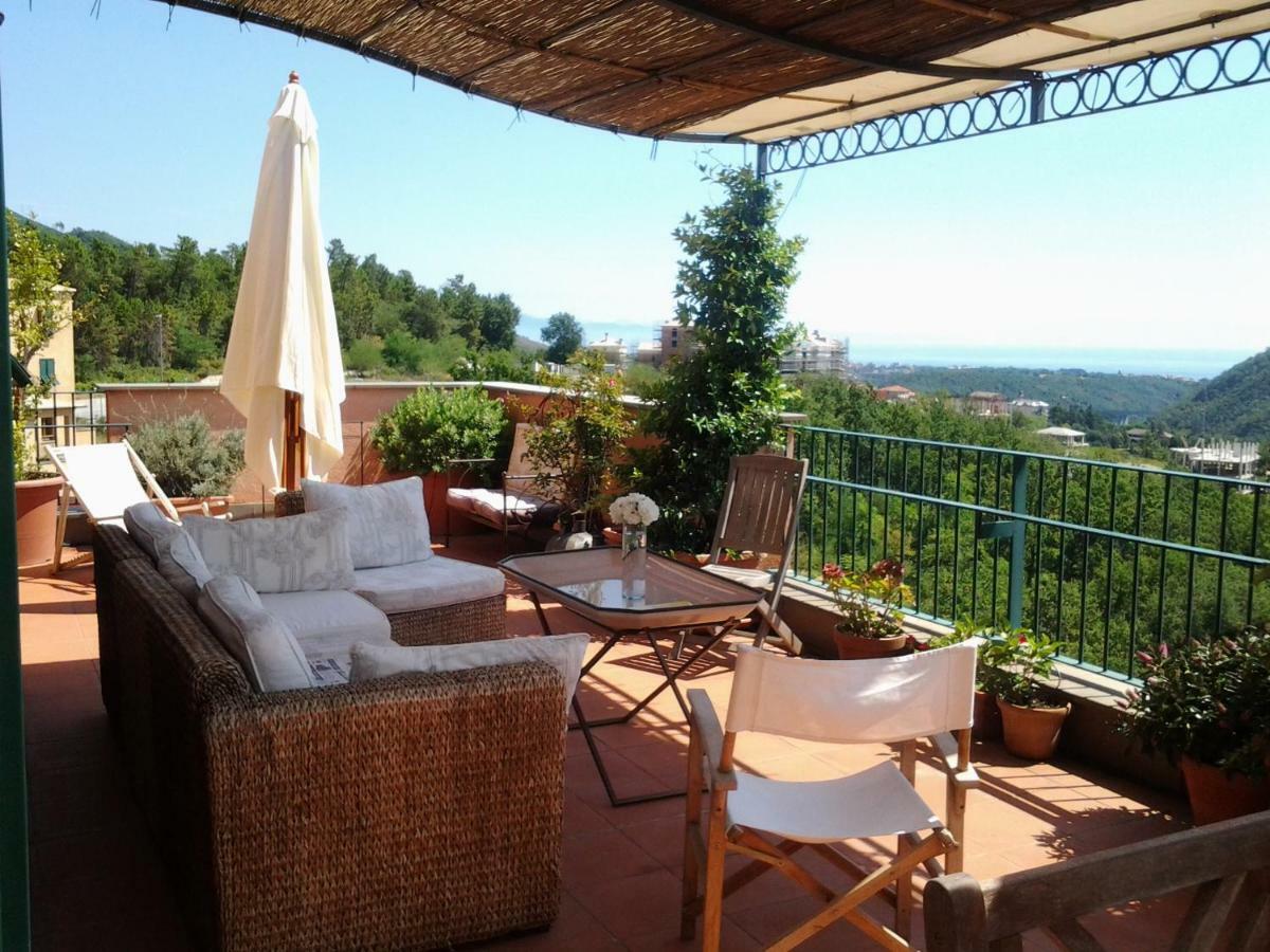 Attico Con Vista Spettacolare Cogoleto Villa Luaran gambar