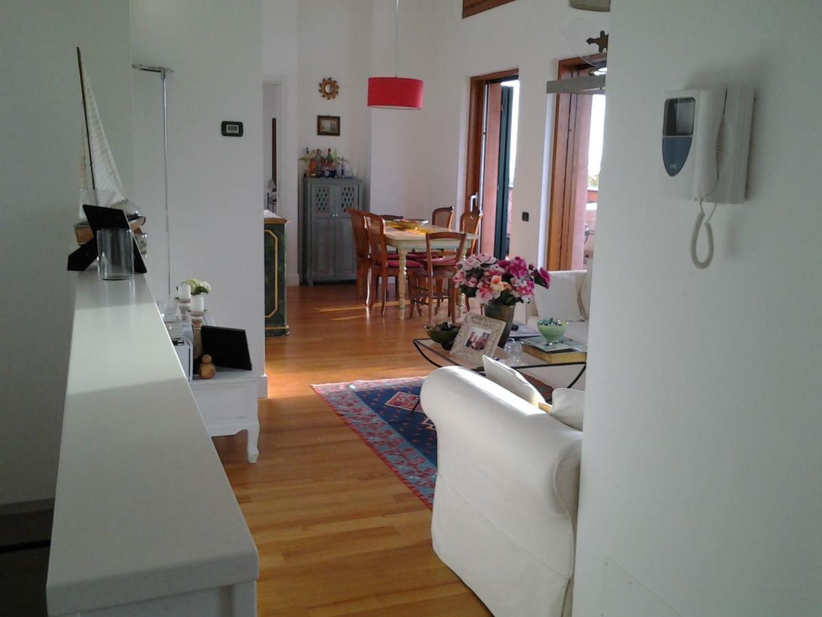 Attico Con Vista Spettacolare Cogoleto Villa Luaran gambar